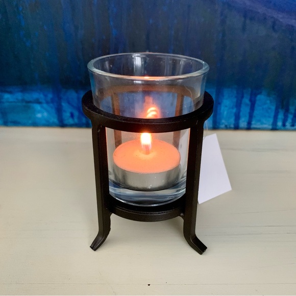 Raised Iron Small Candle Holder with Glass Insert | Yankee Candle | 3.5”x3” - Picture 6 of 7